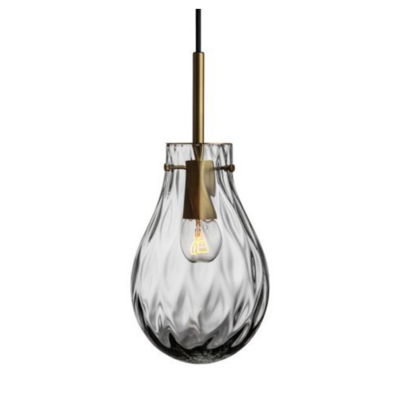 Dråpe lampe med mønster Dobbeltoptikk størrelse liten farge lys røkgrå med messing oppheng fra Hadeland Glassverk