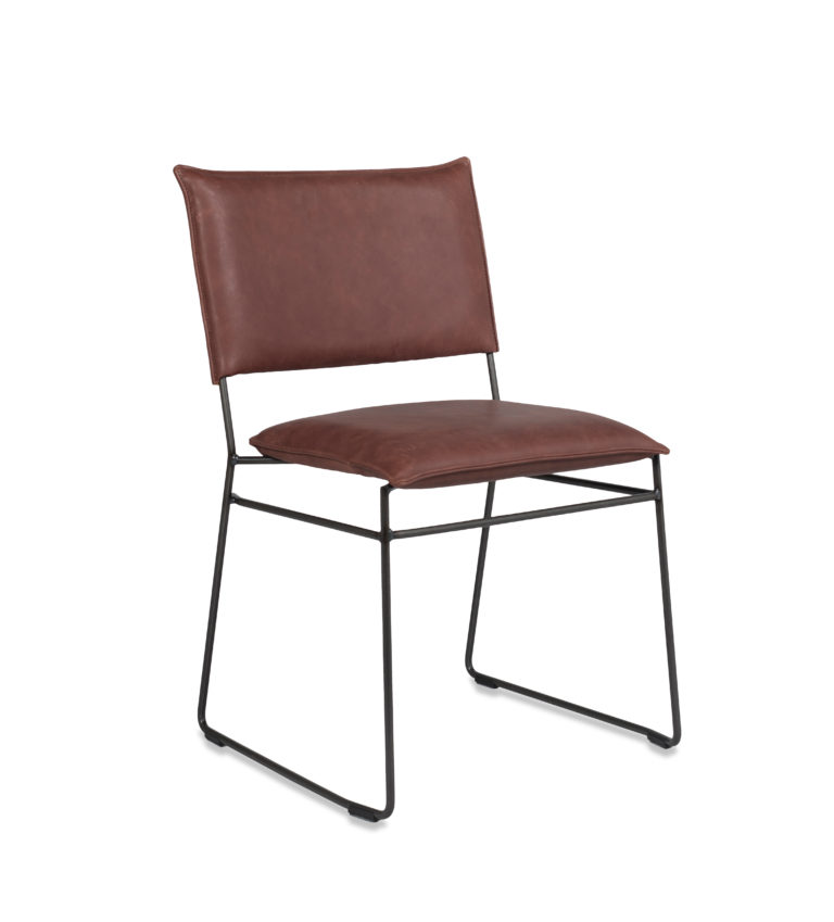 Norman stackable spisestol i Bonanza British Tan fra Jess Design