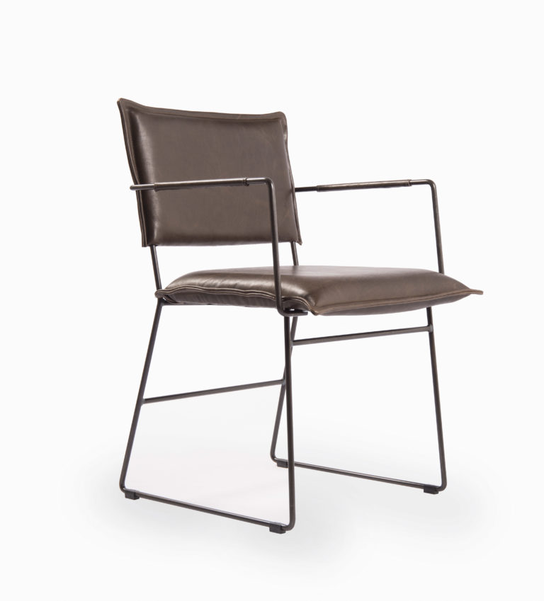 Norman spisestol med armlener i Luxor Grey fra Jess Design