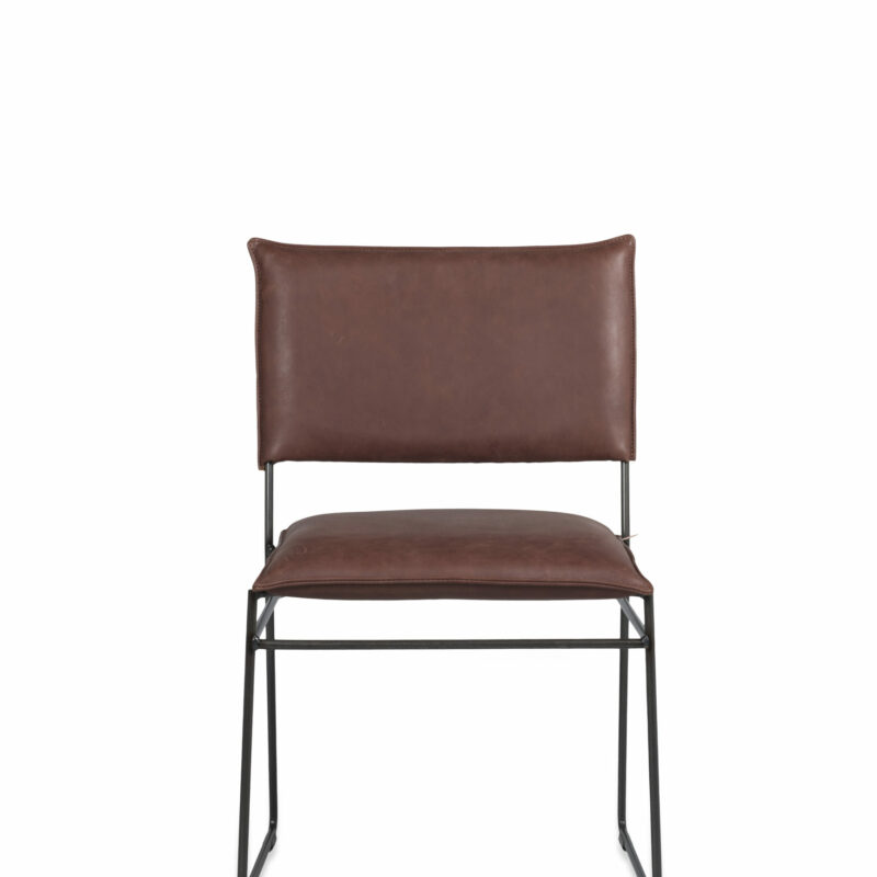 Norman stackable spisestol i Bonanza British Tan fra Jess Design