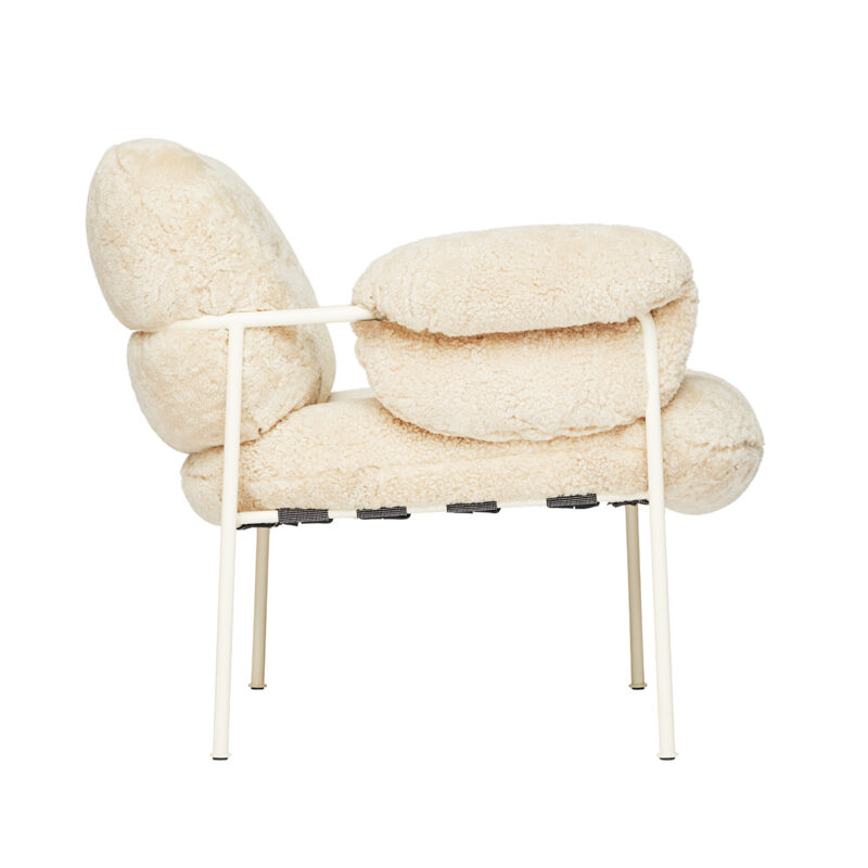 Sheepskin Mohawi Mohawii med Pearl White Ral 1013 bein fra Fogia