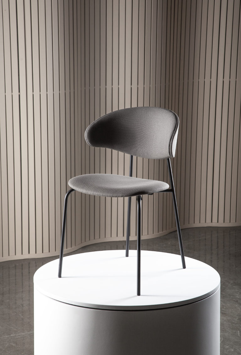 RAM Steel Comfort Spisestol med fra kristensen