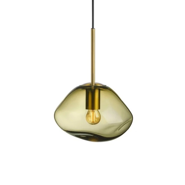 Crystal Stone | Oliven fra Hadeland Glassverk, produktbilde av lampe i størrelsen 250 mm med messing