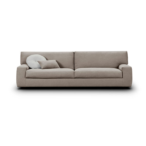 Juul 331 sofa fra Juul Furniture, produktbilde av 240 cm sofa i Tide 17