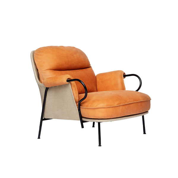 Lyra Armchair fra fOgia i Vintage Cognac