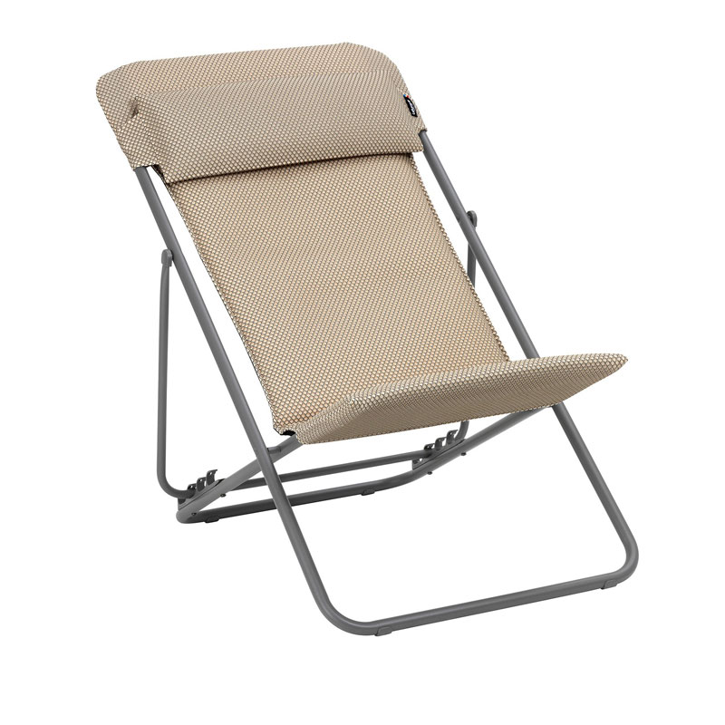 Maxi Transat Plus Solstol i Moka beige med BeComfort® trekk. komfortabel, solid og lett stol som er sammenleggbar.