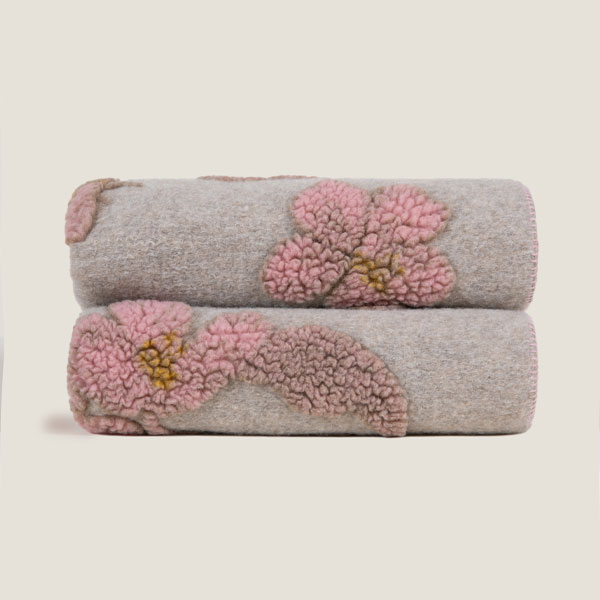 Magnolia beige | Pledd fra Frati home