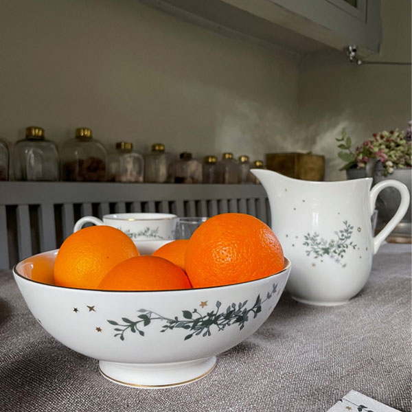 Skål med stjerner 20 cm fra Jette Frölich Design.