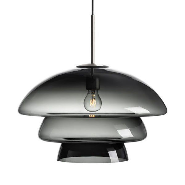 Akrivlampe i XL røkgrå fra Hadeland Glassverk.