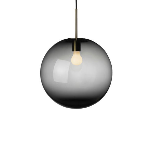 Arkivlampe 4014 400 mm i røkgrå fra Hadeland glassverk med messing oppheng.