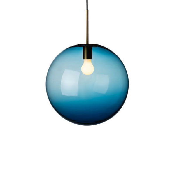 Arkivlampe 4014 400 mm i stålblå fra Hadeland glassverk med messing oppheng.