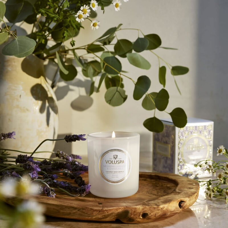 Voluspa duftlys i duften Mountain lavender