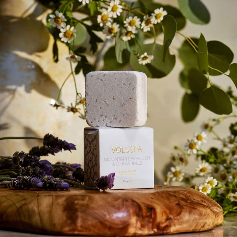 Badebombe fra Voluspa i duften mountain lavendel og chamomill