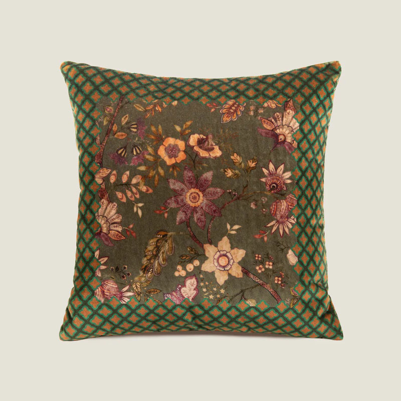 Floral green pute 50x50 I grønt fra Frati Home