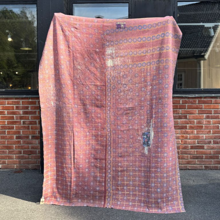 Vintage pledd i gammelrosa og okergult fra Anouska