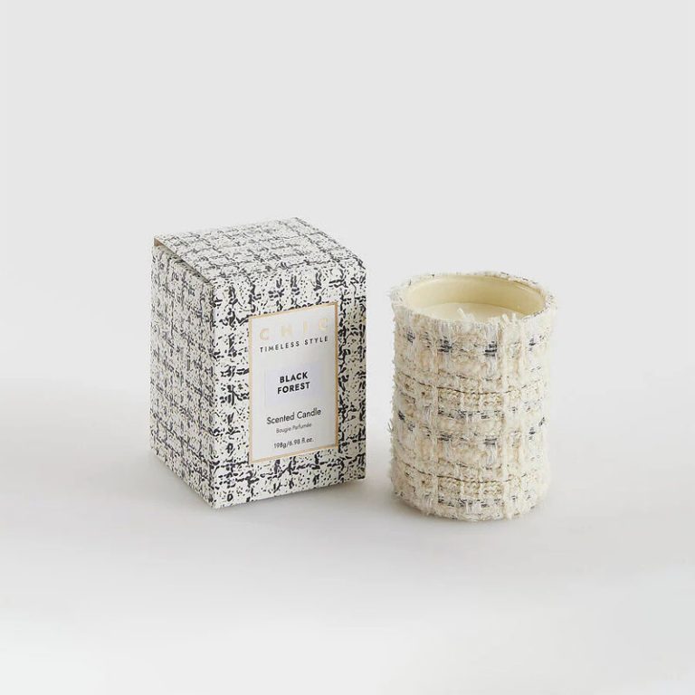Boucle duftlys med duften Black Forest fra edg
