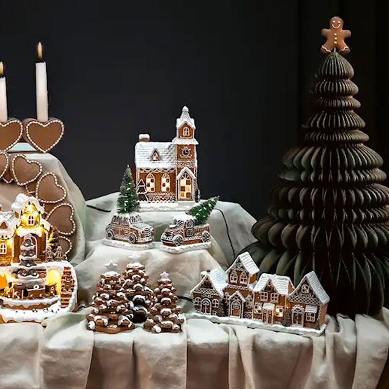 Lysende pepperkakehus fra alot