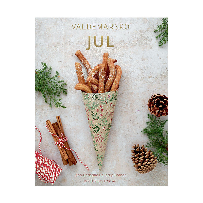 Valdemarsro jul bok-PF1002-New Mags-table book-et hjem-1