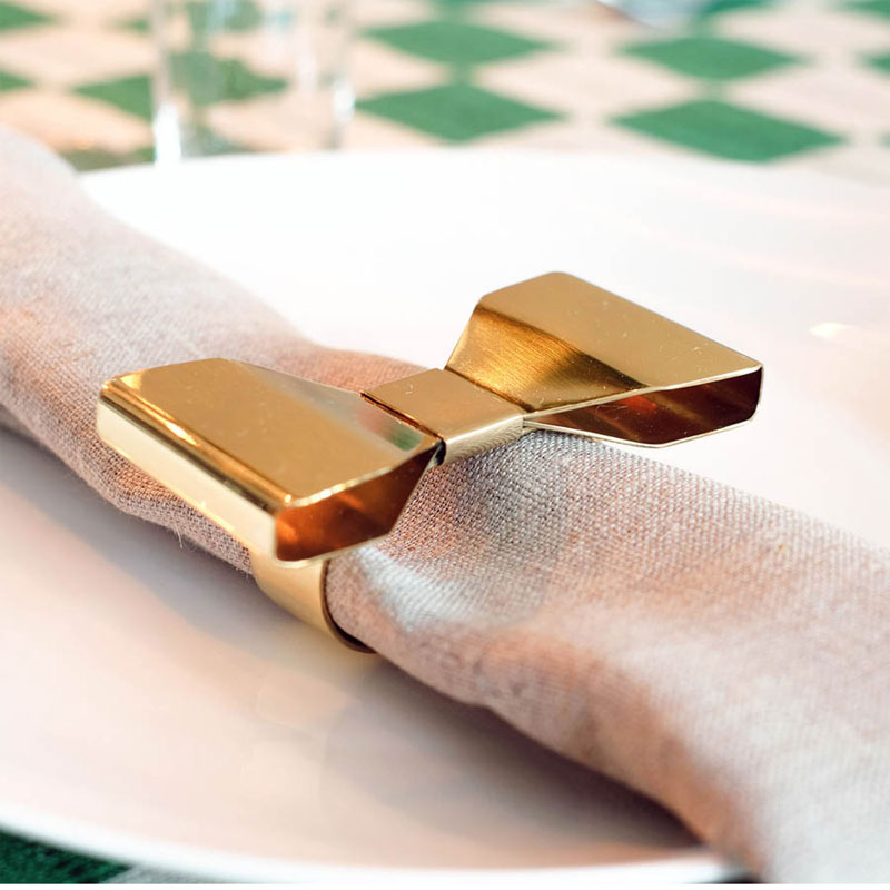 bowie serviettringer i messing formet som sløyfer fra klong