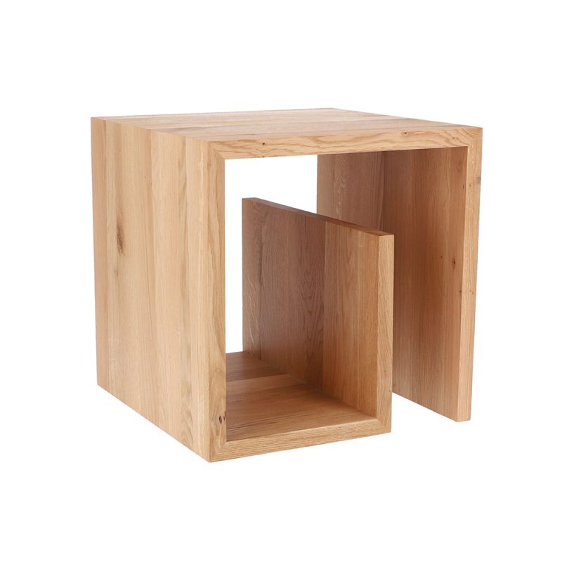 Cubus G-sidebord-Jan Kurtz-eik-et hjem