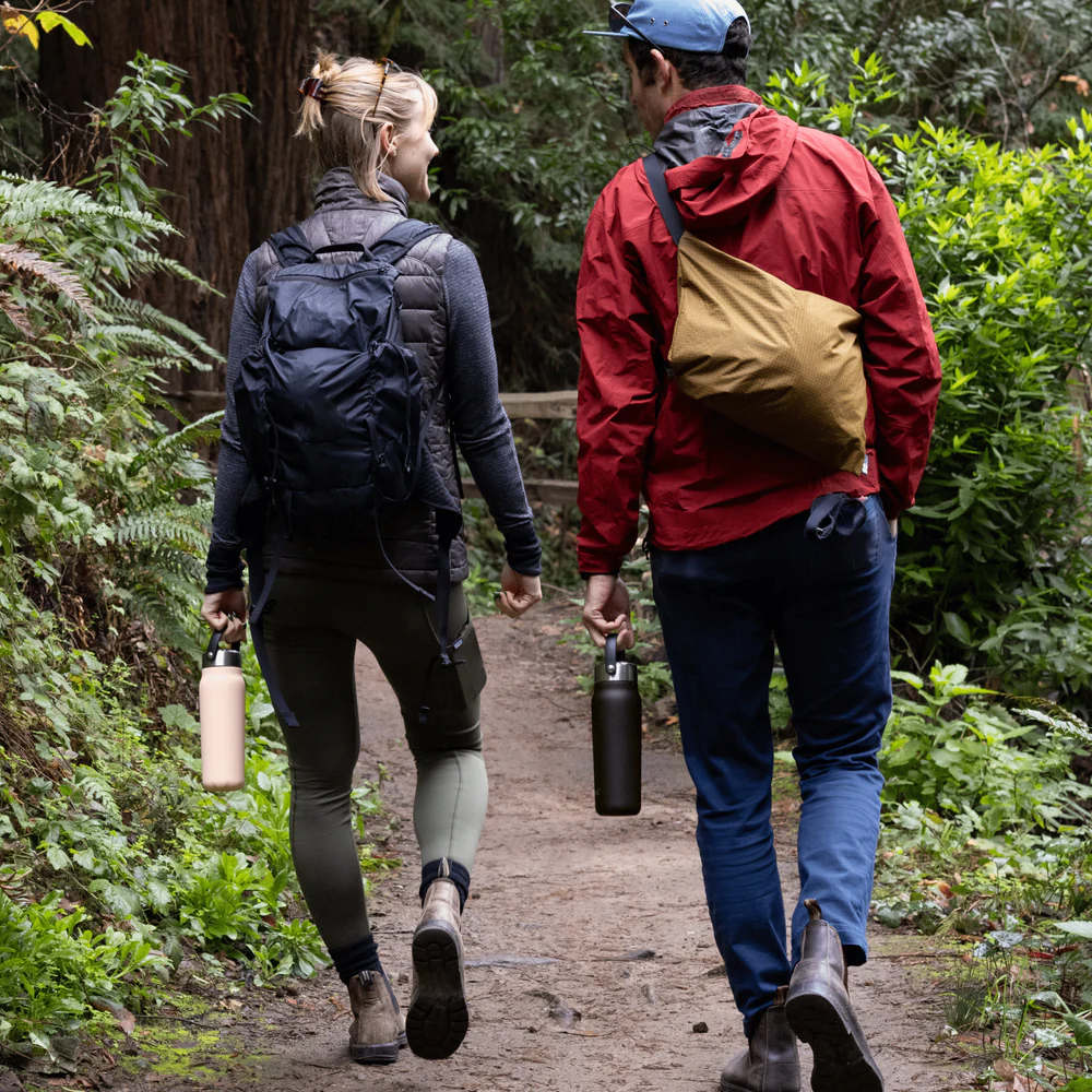 S’well Explorer drikkeflaske med sugerør 700ml. i farge Onyx