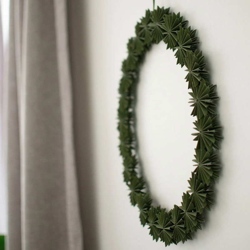 Paper flake krans i grønt fra DBKD