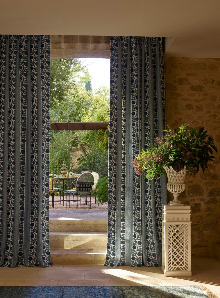 1007599_300dpi-tekstil-teksilavdeling-et hjem-colefax and fowler-manuel canovas