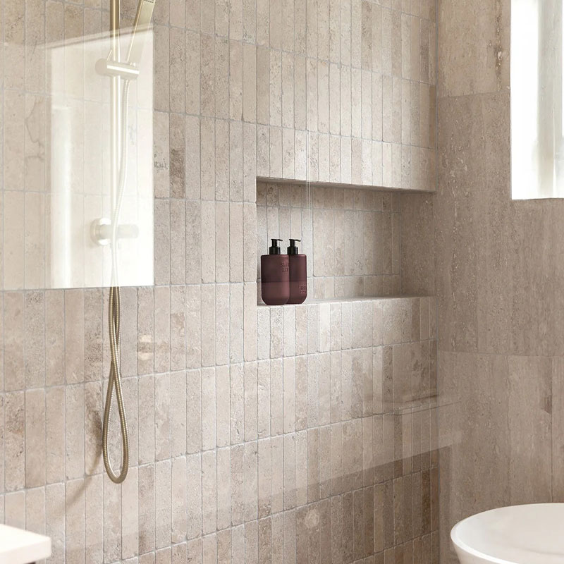 hånd- og kroppssåpe i duften black oud og saffron fra smith & co.