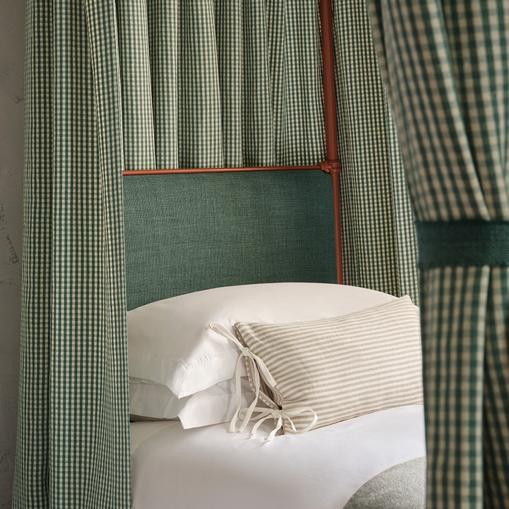 Colefax and fowler-manuel canovas