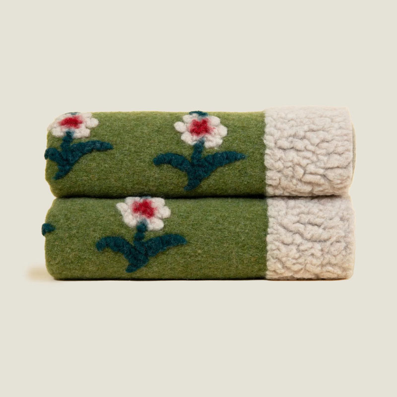 Daisy verde ullpledd i beige og grønt fra frati home