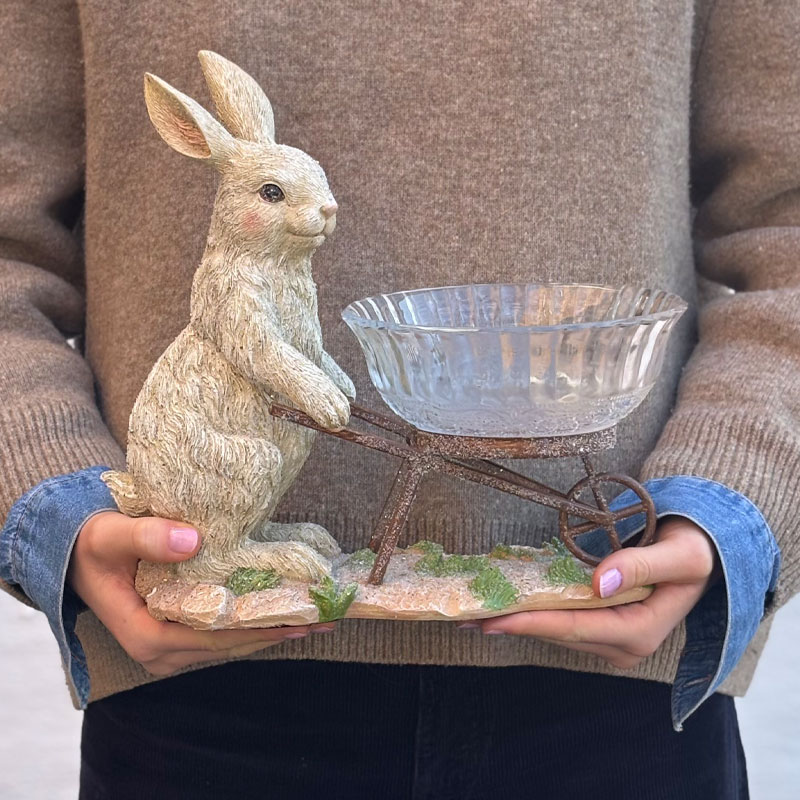 hare med glasskål fra alot