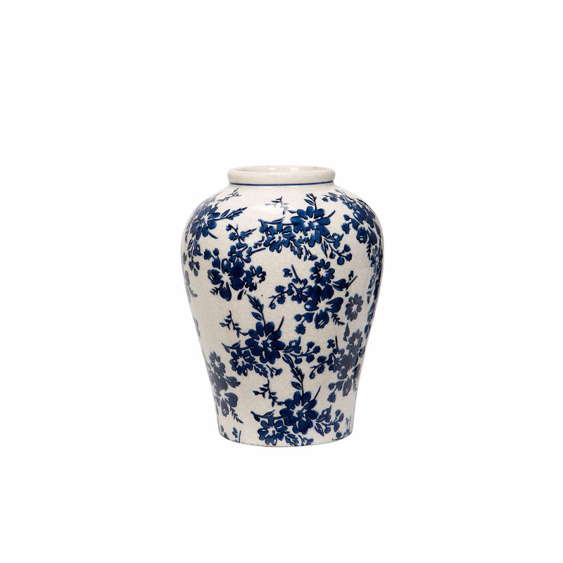 vase arild i blått og hvitt fra alot