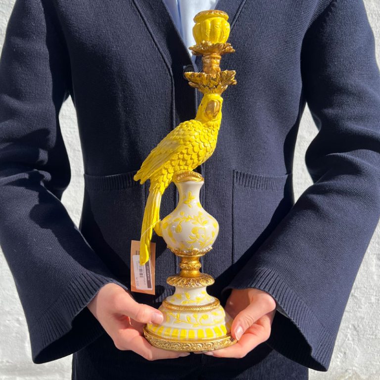 lysestake med gul papegøye fra alot