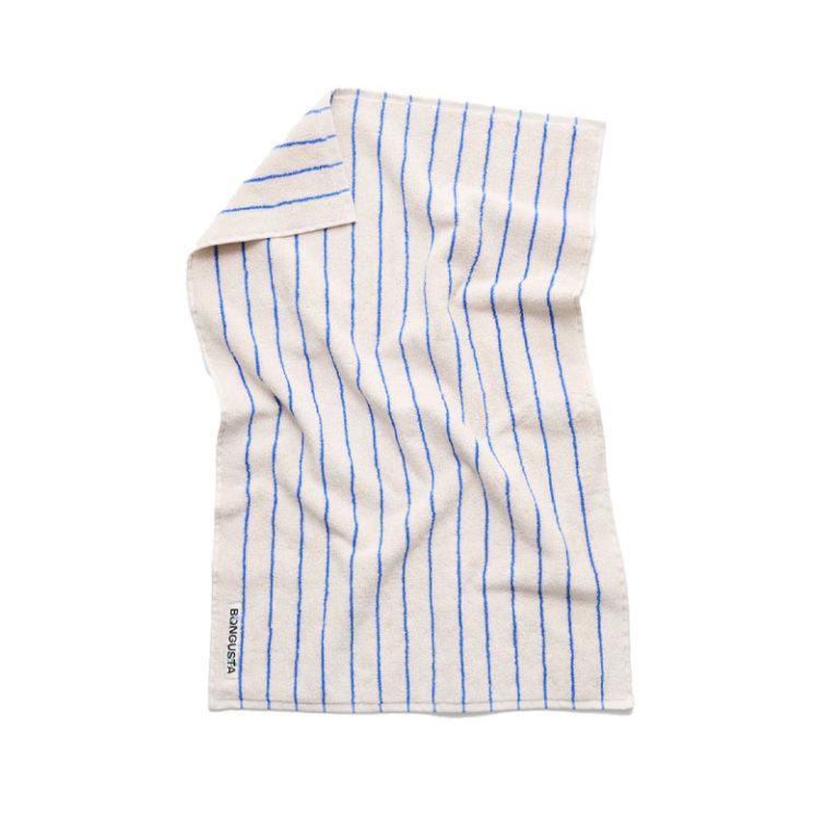 naram håndkle i fargen moonbeam og ultramarine fra bongusta