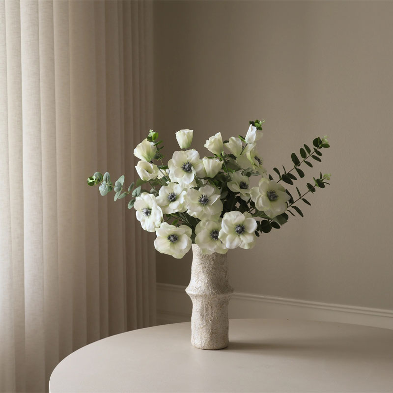 white satin blomsterbukett fra botane