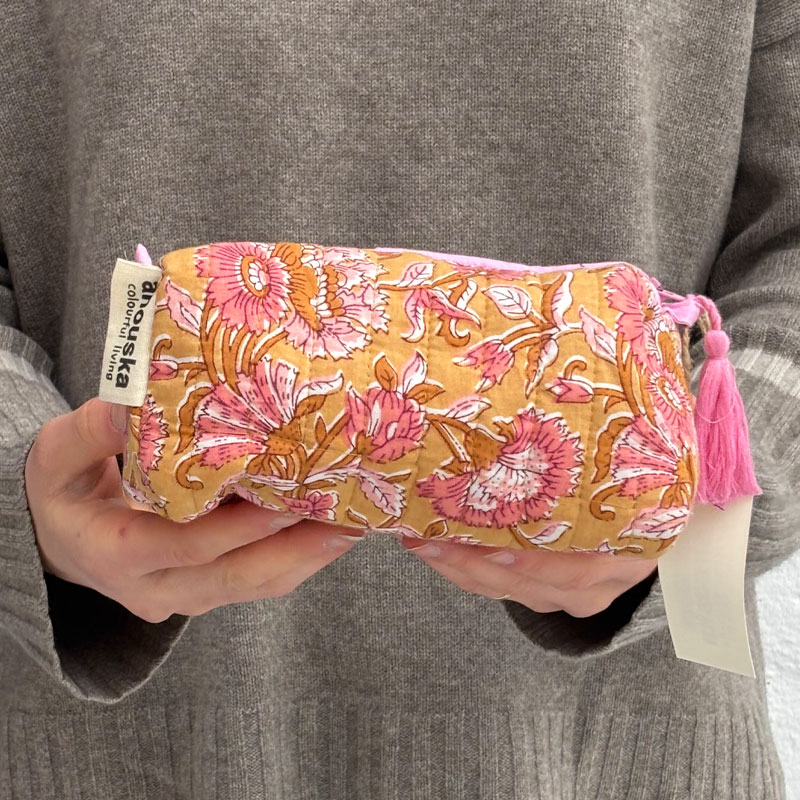 toalettmappe liten i oransje og rosa fra Anouska