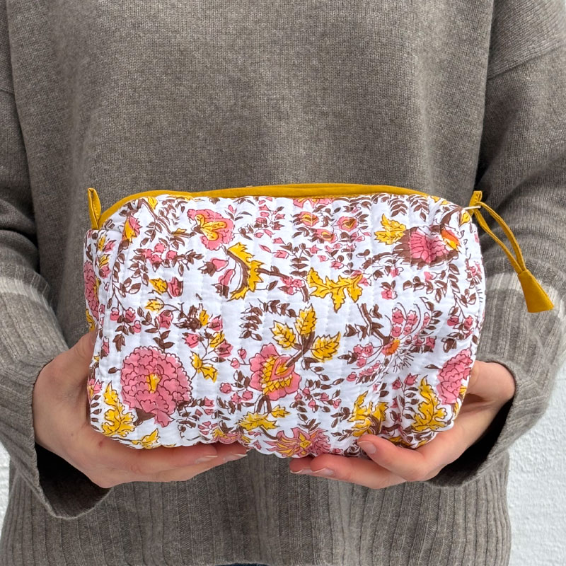 toalettmappe stor i gul og rosa fra Anouska