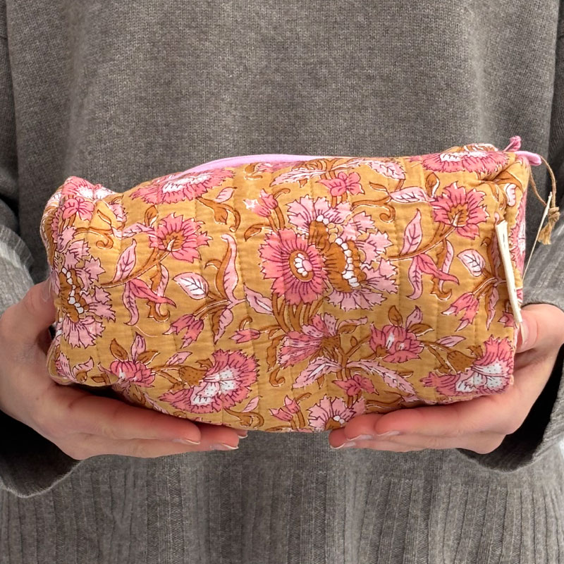 toalettmappe stor i oransje og rosa fra Anouska