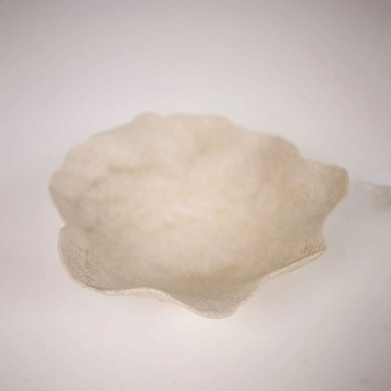 clair fat 31,5 cm I sand fra olsson og jensen