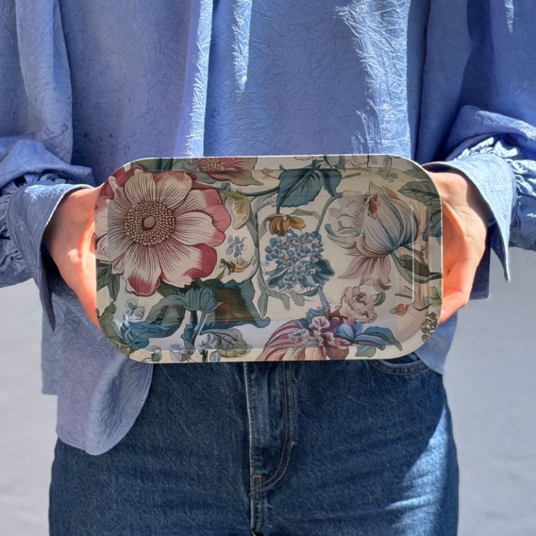 Serveringsfat med blomster fra filipiniana