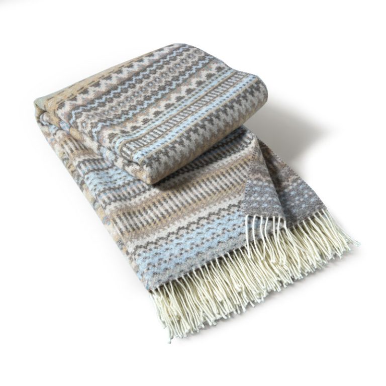Alana Heritage pledd beige og blue fra Kitty Sablu