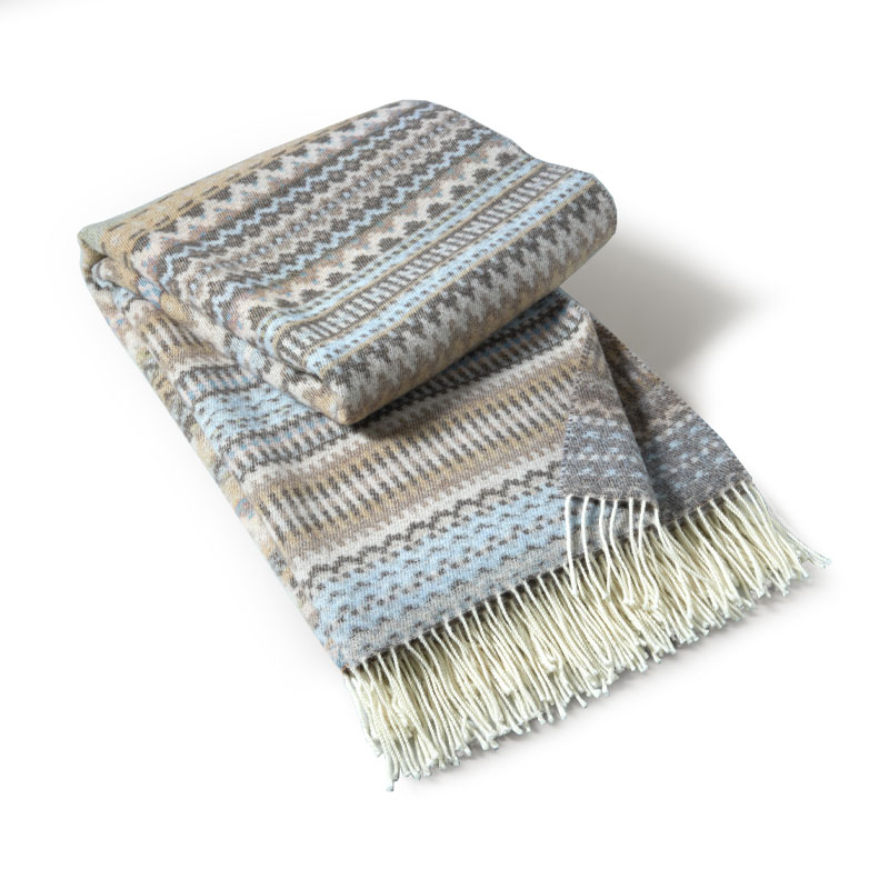 Alana Heritage pledd beige og blue fra Kitty Sablu