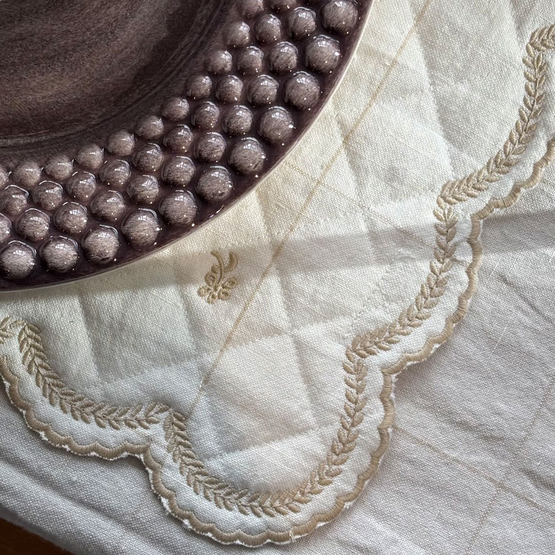 Embrodery spisebrikke fra byTiMo