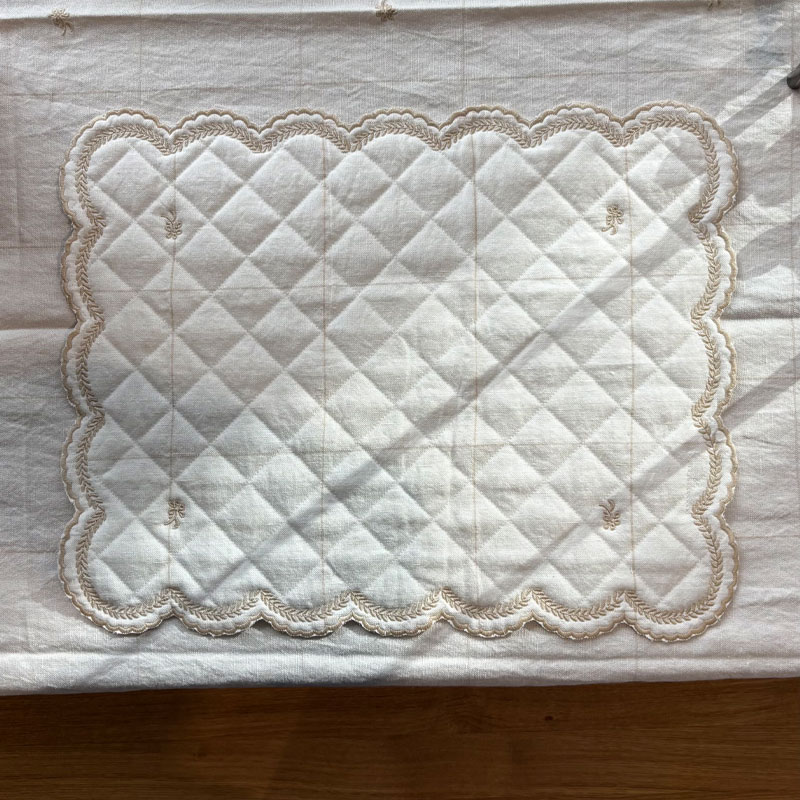 Embrodery spisebrikke fra byTiMo