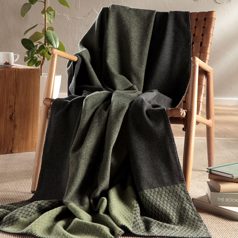 Frame Green pledd fra Biederlack