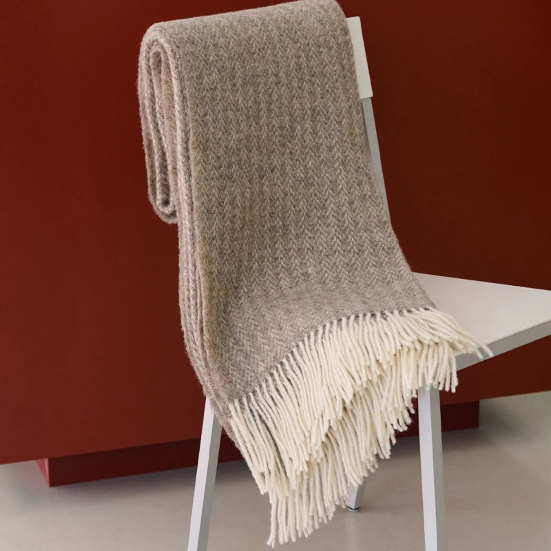 Hope pledd i beige fra Elvang