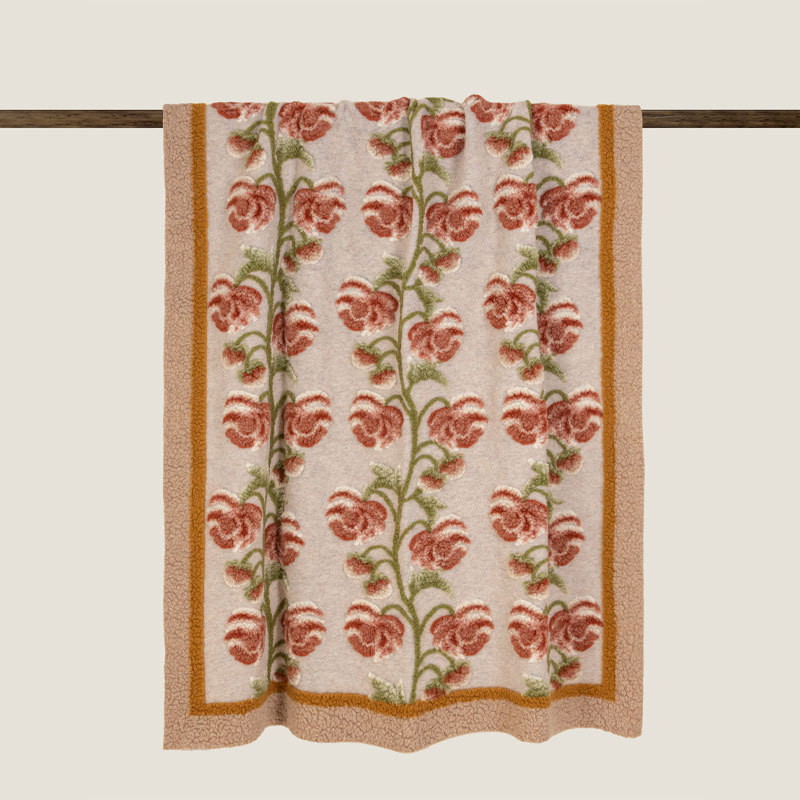 Landscape peony ullpledd fra Frati Home