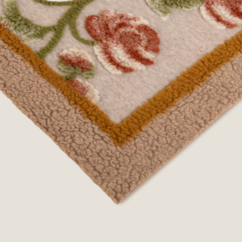 Landscape peony ullpledd fra Frati Home