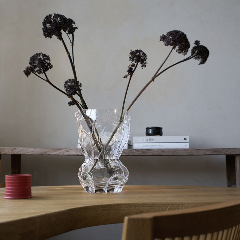 Reflection vase I klart glass fra hein studio