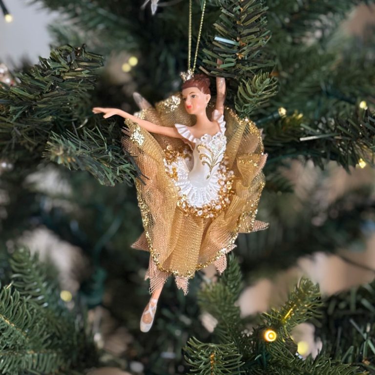 ballerina clara